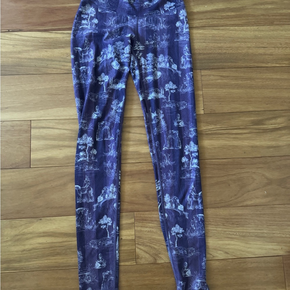 Niyama Sol Purple and White Leggings